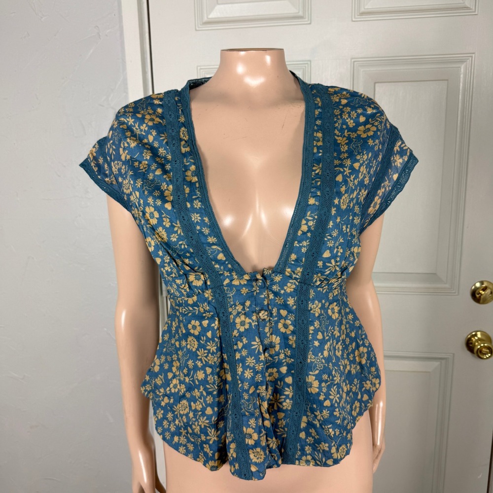 Free people Landy Women Shirt Small Floral Print Button Lace Smocked Cotton N20